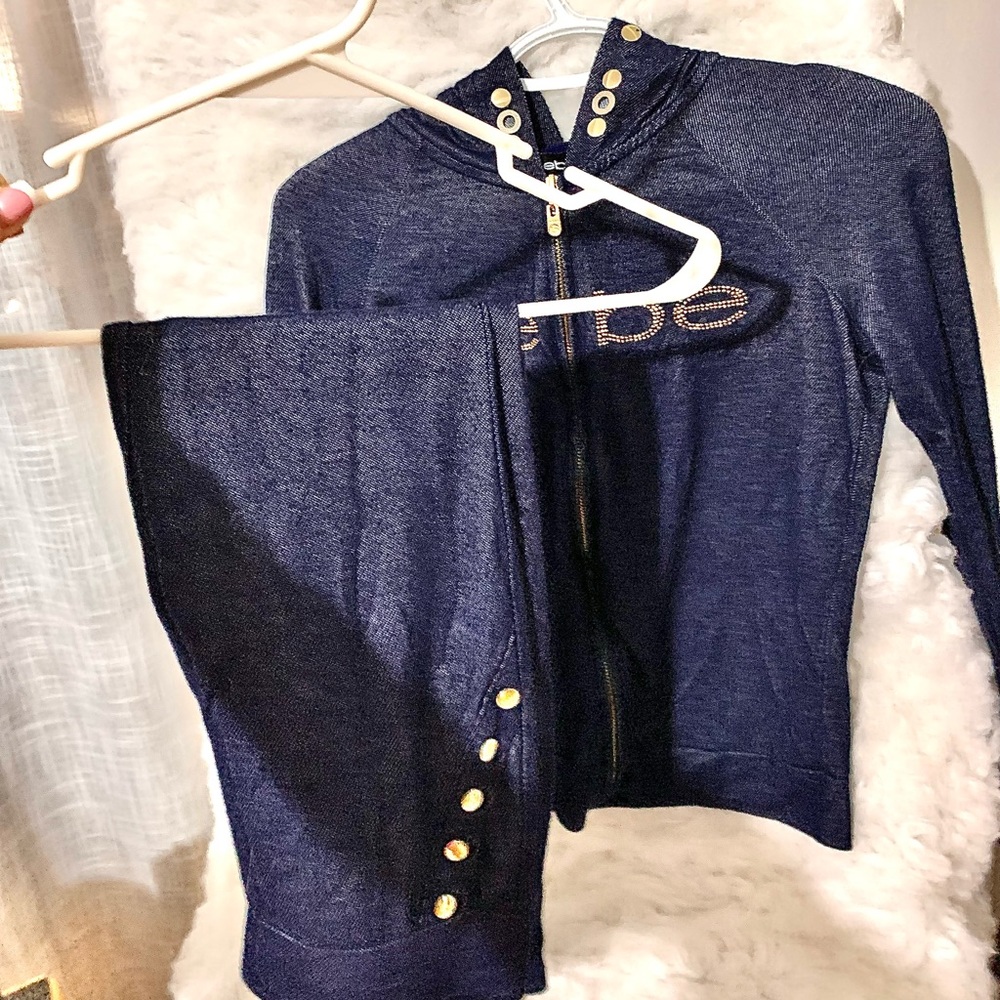 Authentic semi vintage beautiful condition 2peice set - Picture 10 of 15